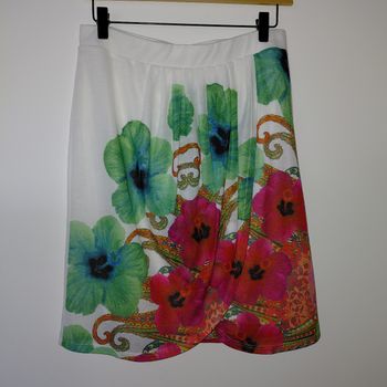 Desigual- jupe fleurs taille L