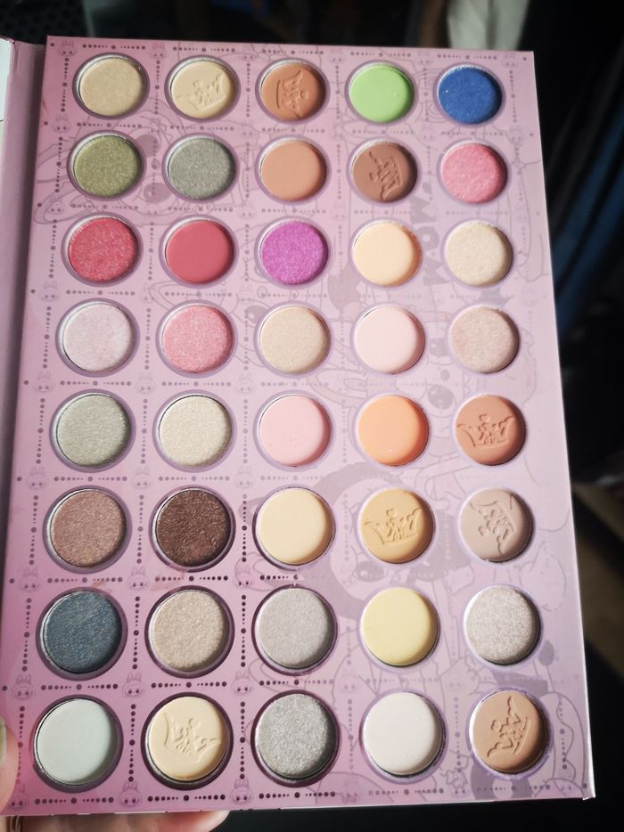 Magnifique palette fard à paupière - photo numéro 2