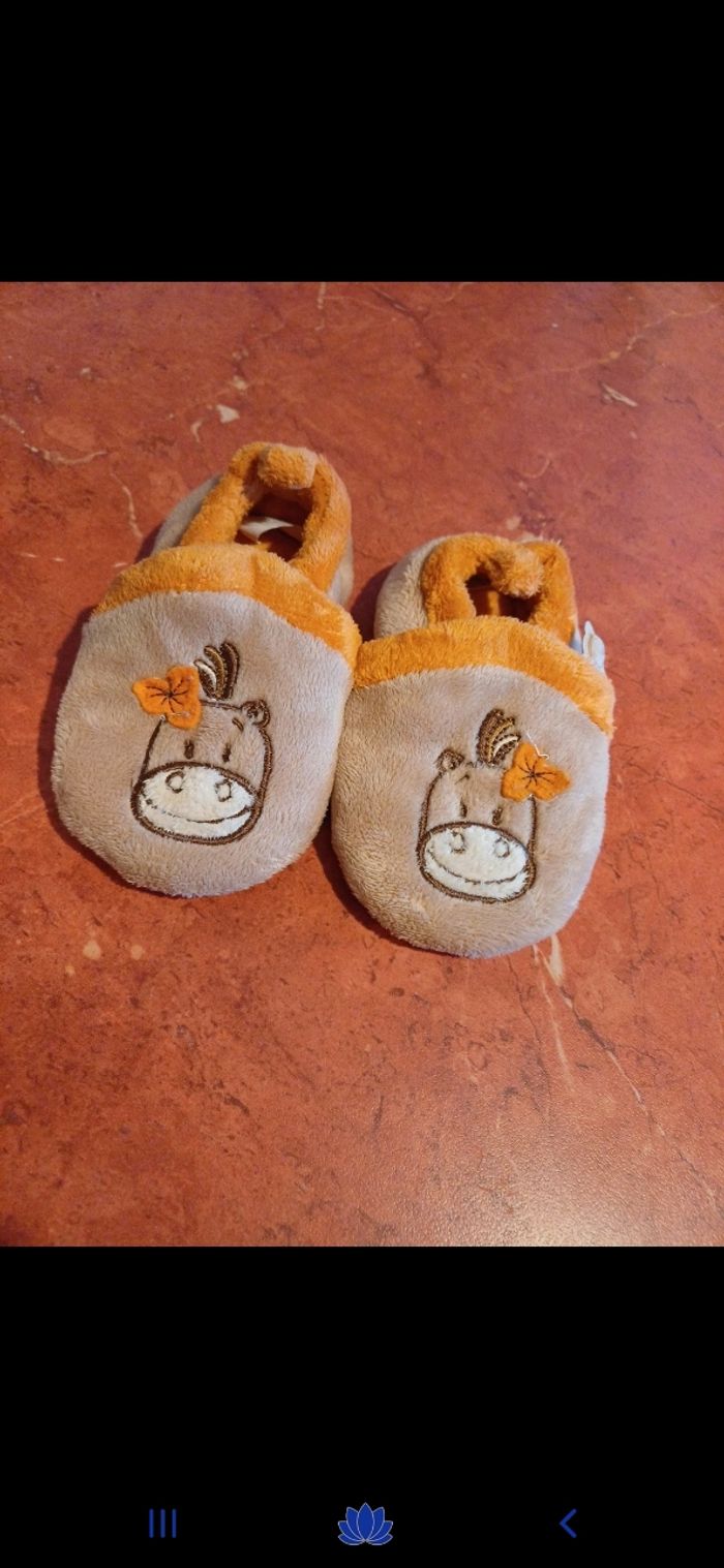 Chaussons taille 18 / 19