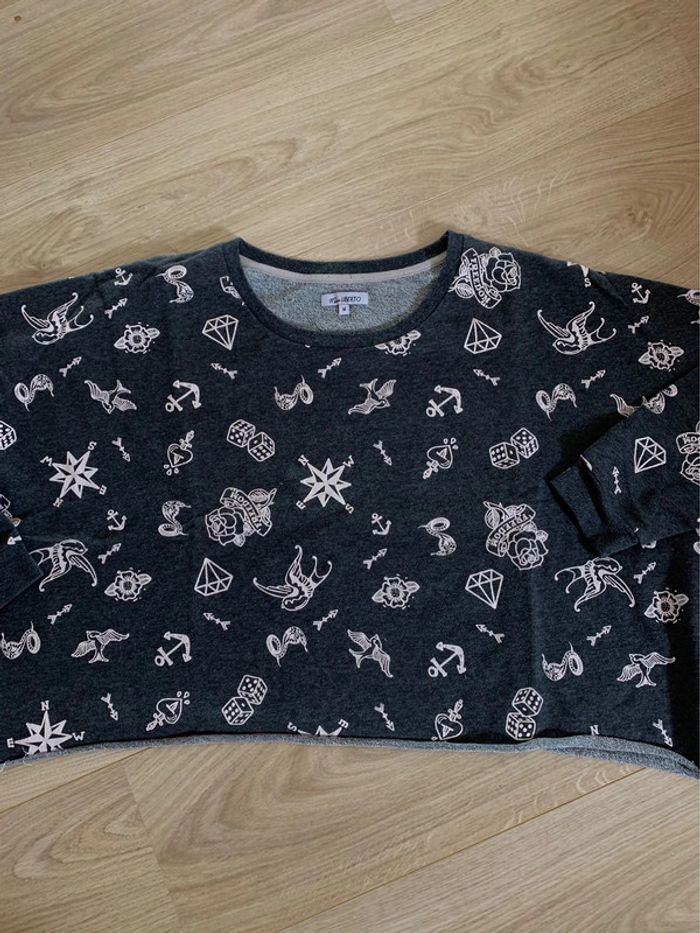 Sweat a motif