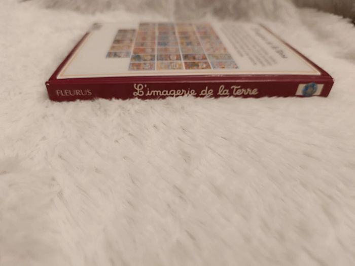 Livre : L'imagerie de la Terre _ Vintage - Y2K 1995 - photo numéro 9