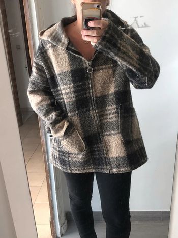 Verte marron et noir capuche