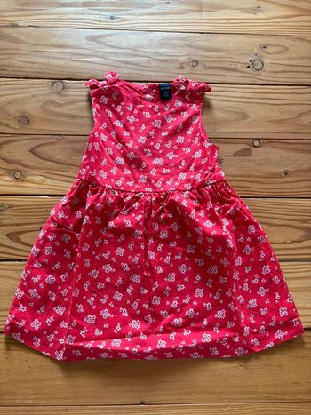 Robe fleurie rouge