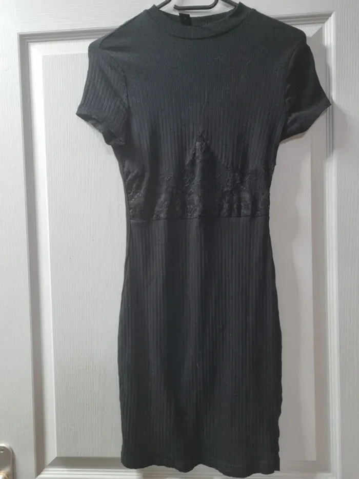 Robe Noir Moulante, Shein