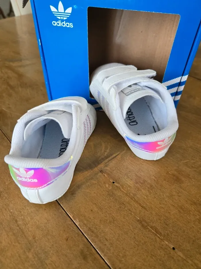 Baskets Adidas Superstar Crib taille 20 - photo numéro 3
