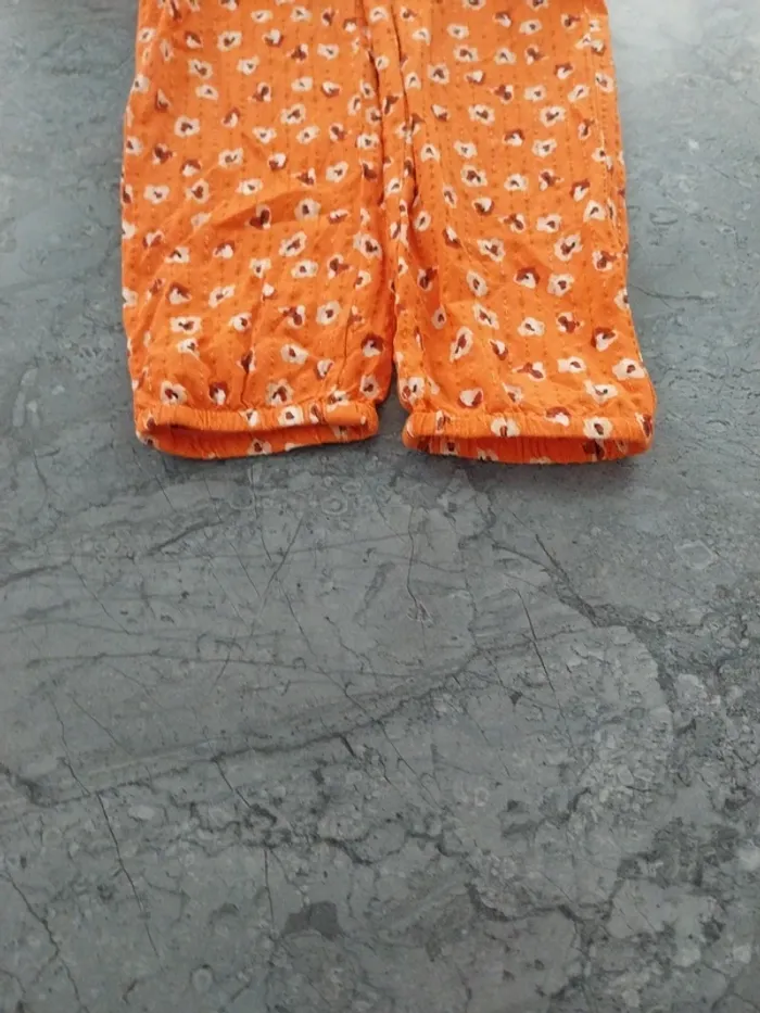 Pantalon fin T.8 ans - photo numéro 3