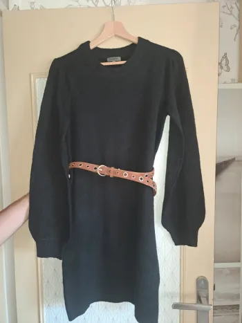 Robe pull noire jamais portée chaude douce Liz Devy M sans ceinture