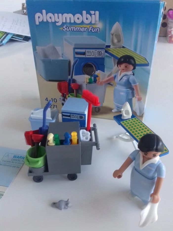 Boite playmobil 5271 Femme de service série Hotel
