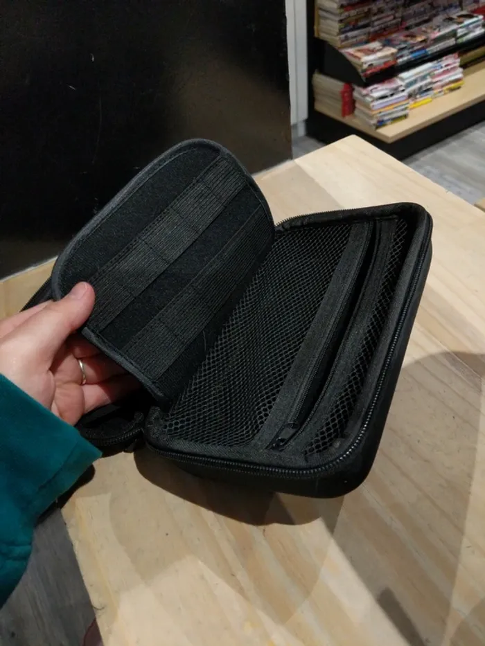 Housse petit format noir - Nintendo Switch - photo numéro 7