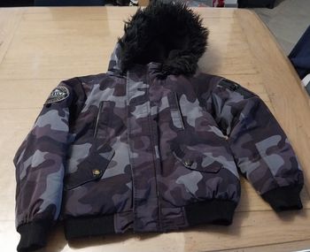 Manteau garçon 10ans en bon état