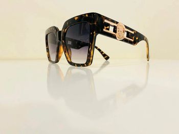 Lunette de soleil femme marron léopard et dorée verres dégradés UV protection catégorie 3