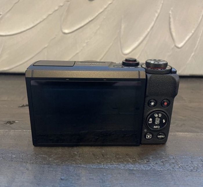 Canon PowerShot G7X Mark III - photo numéro 2
