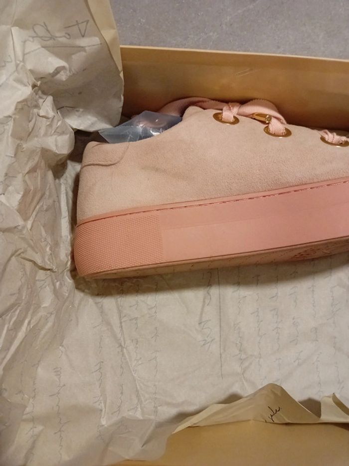 Chaussure P.37 Rose , lacet en tissu . - photo numéro 15