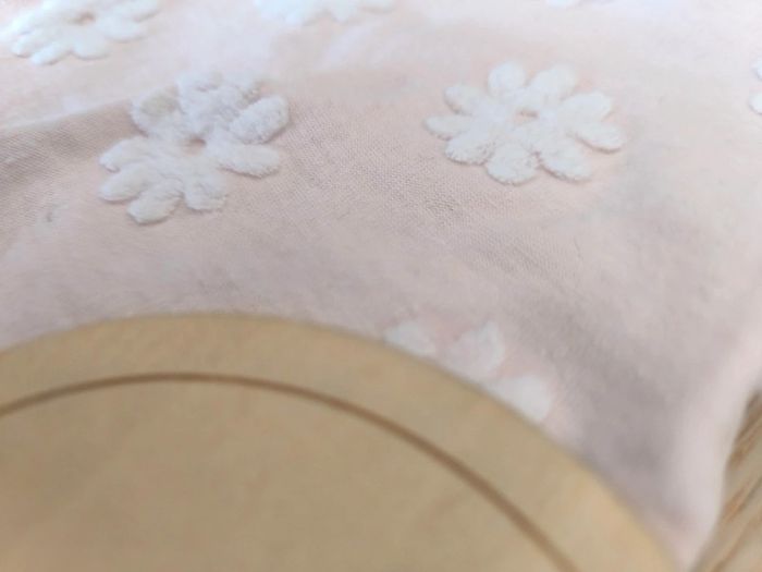 Barboteuse rose pâle et fleurs en relief blanches / taille 6 mois / absorba - photo numéro 2