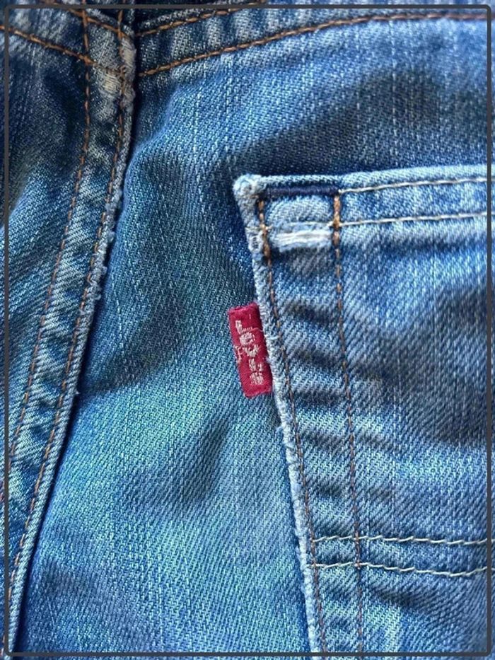 Jeans levi's taille 40 trouée - photo numéro 5