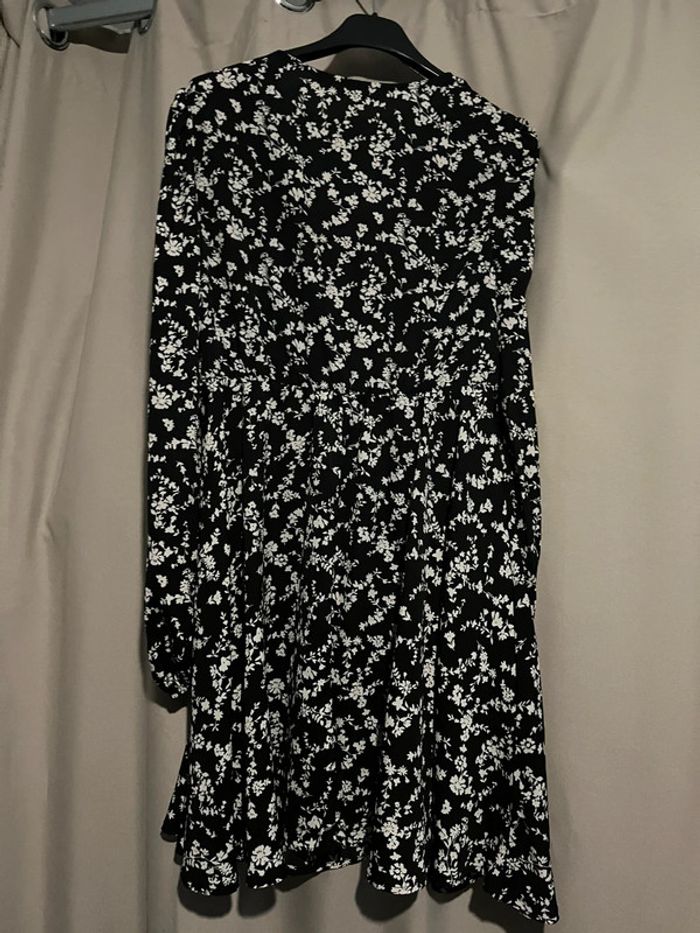 Robe courte - photo numéro 3