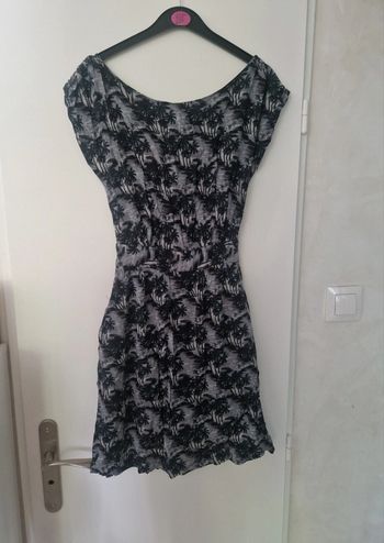 Robe Kookai taille 34 palmiers