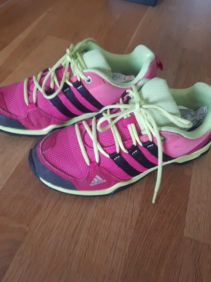 Chaussure de sport - photo numéro 2
