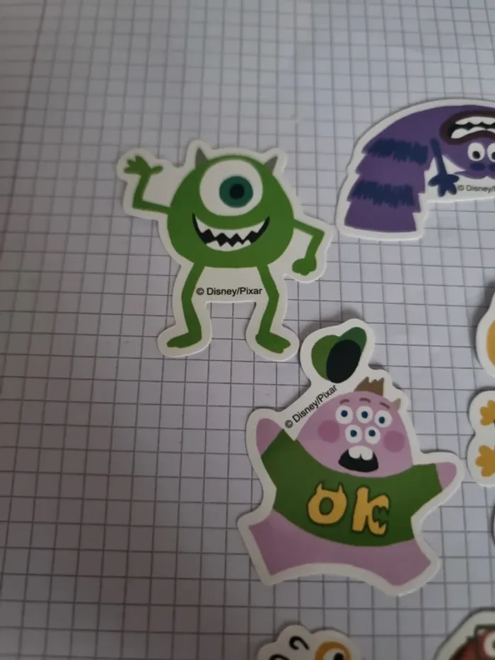Lot d'autocollants thème pixar monstre et compagnie (lot G) - photo numéro 7