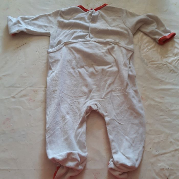 4 pyjamas 12 mois - photo numéro 4