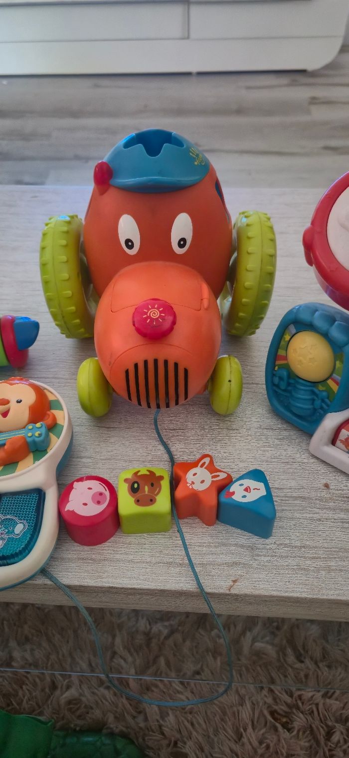 Lot jouets bébé - photo numéro 3