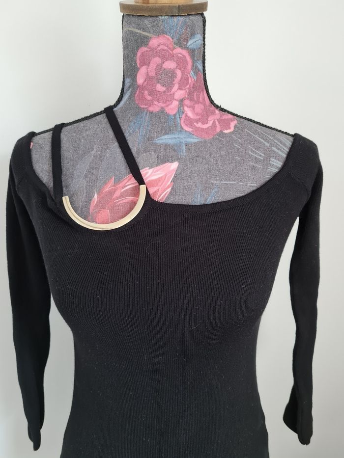 Pull noir - photo numéro 2