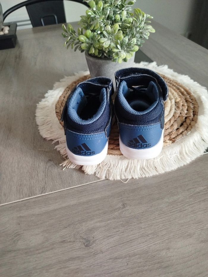 Basket adidas - photo numéro 3