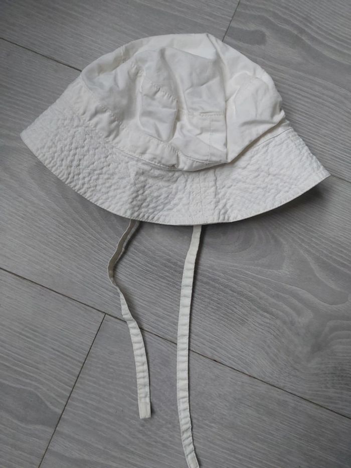 Chapeau Petit Bateau taille 12 / 18 mois ( 47 / 49 cm) - photo numéro 2