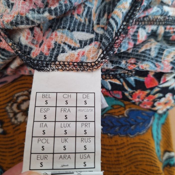 Robe courte imprimé fleuri taille S promod - photo numéro 4