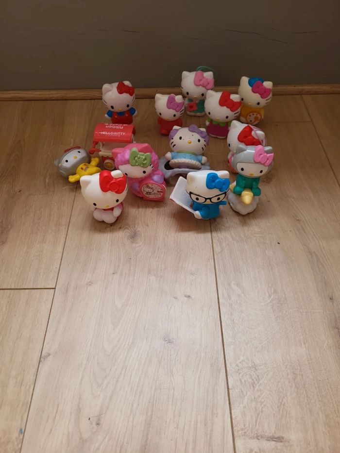 Figurines hello kitty - photo numéro 2