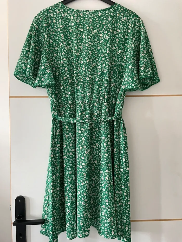 Robe fleurs - photo numéro 3
