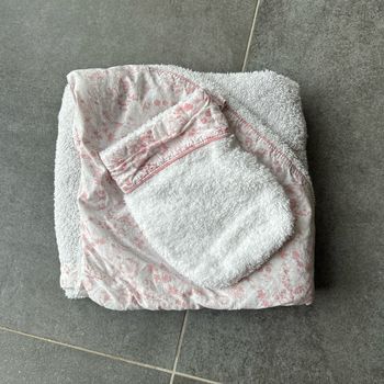 Cape de bain et gant de toilette Natalys