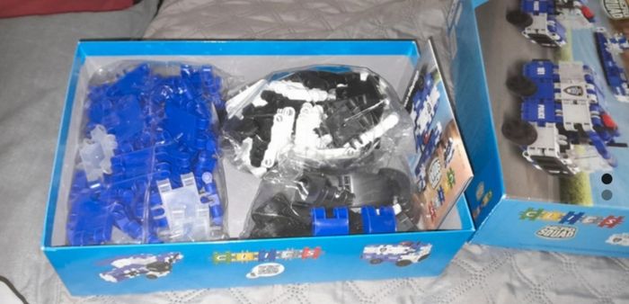 CLICS hero - photo numéro 2