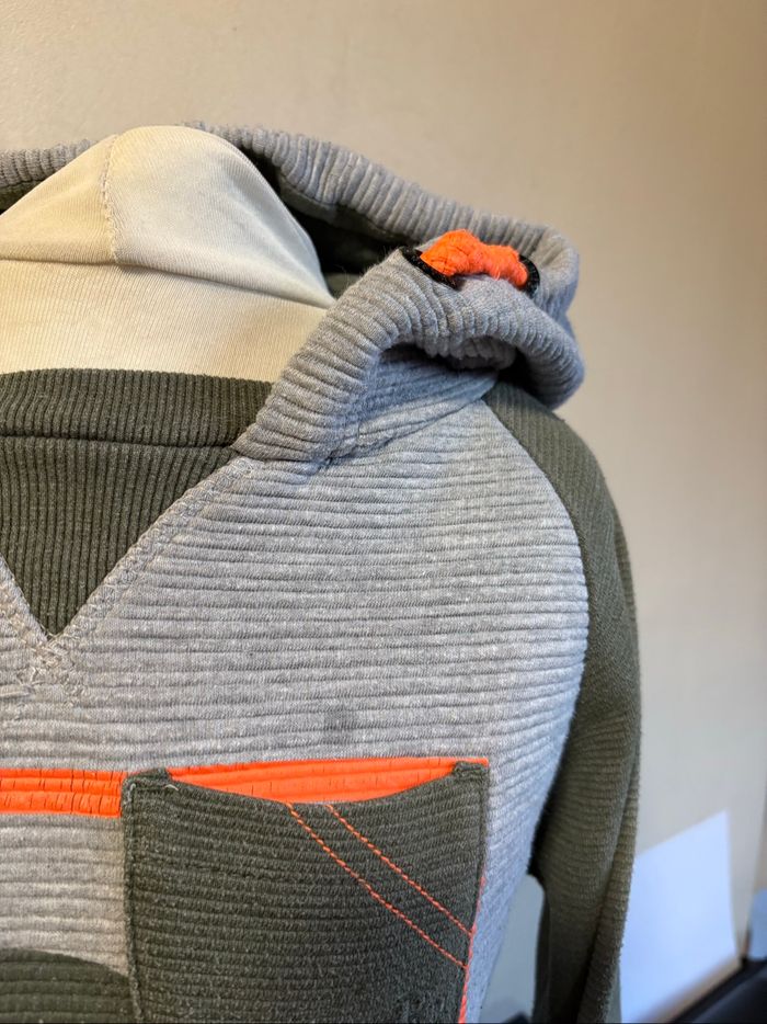 Pull garçon taille 140/146 - photo numéro 3