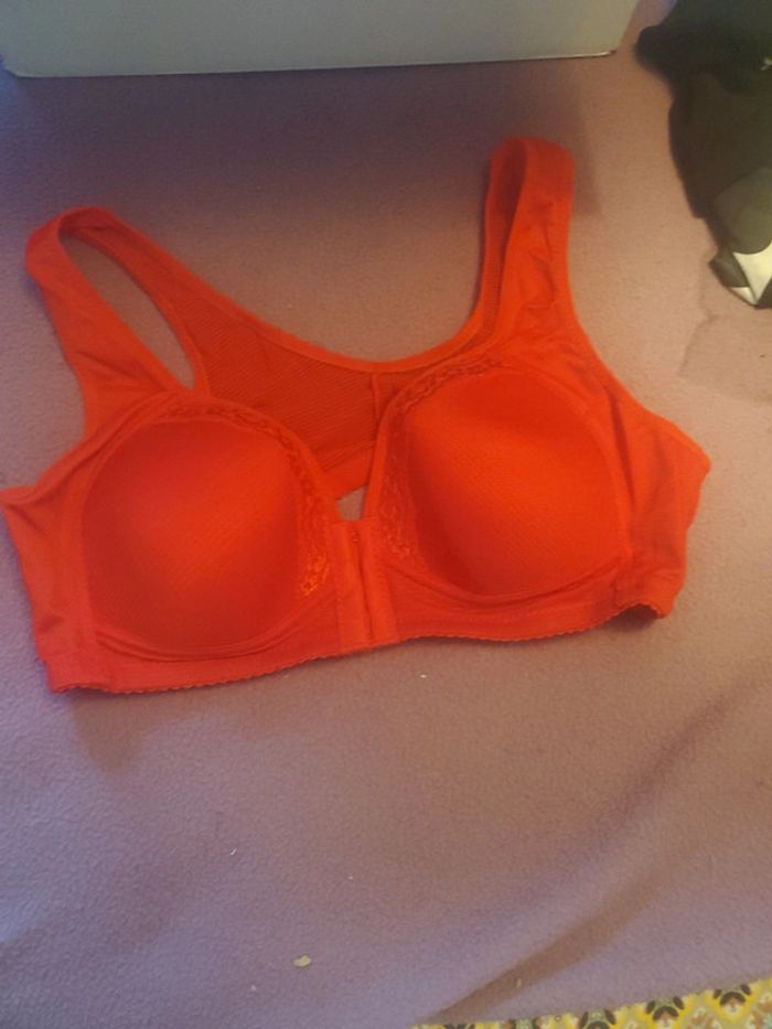 Soutien gorge - photo numéro 2