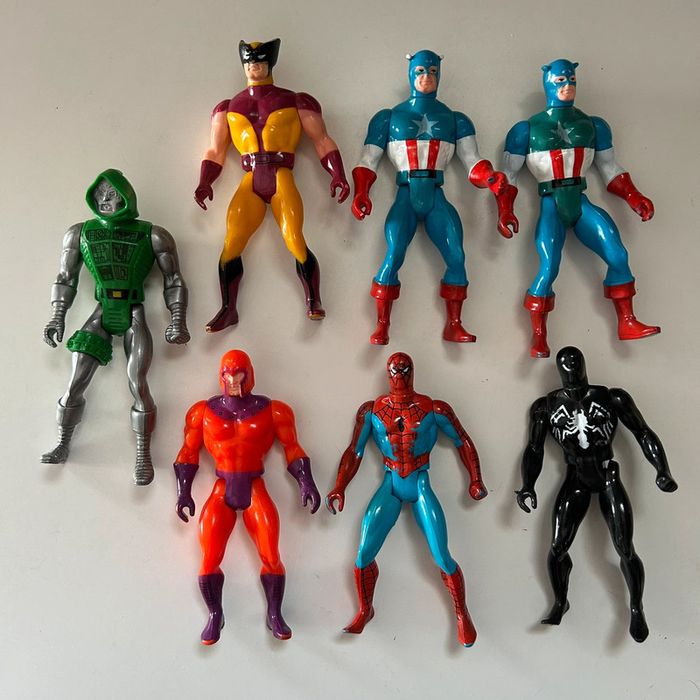 Lot 7 figurines les super héros marvel guerres secrètes - photo numéro 2