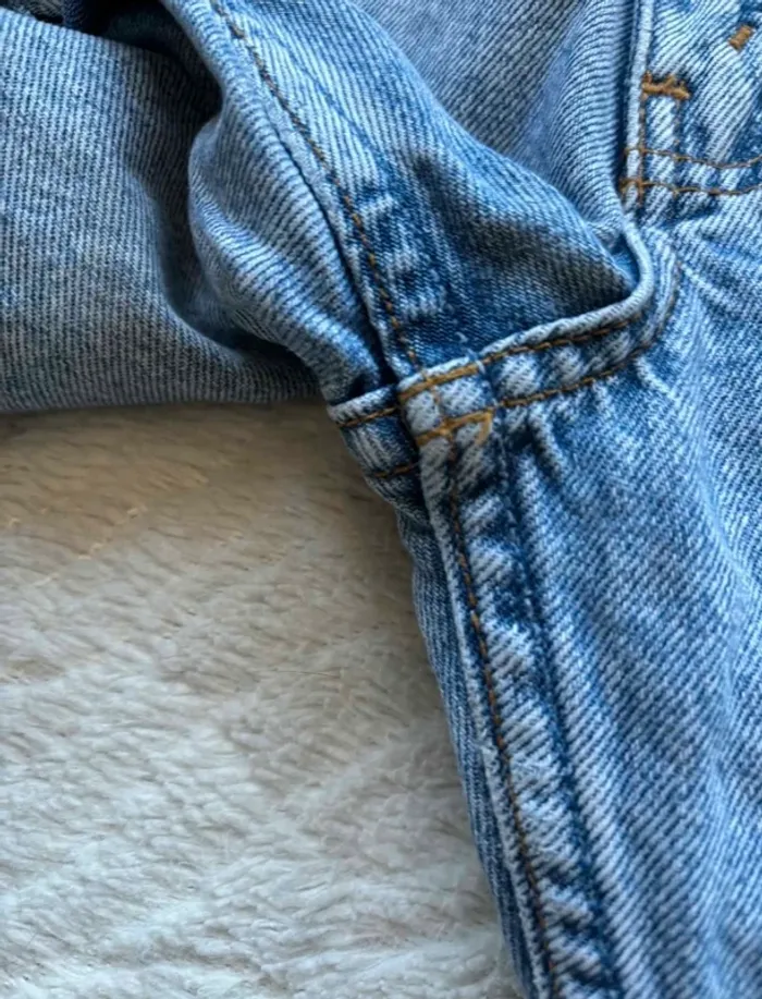 Jean Lévis 534 vintage 90s bleu clair taille haute coupe droite fuselé slim taille X/34 rare - photo numéro 7