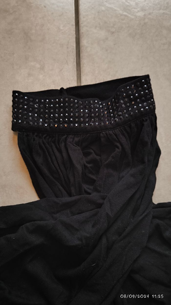 Haut noir - photo numéro 2