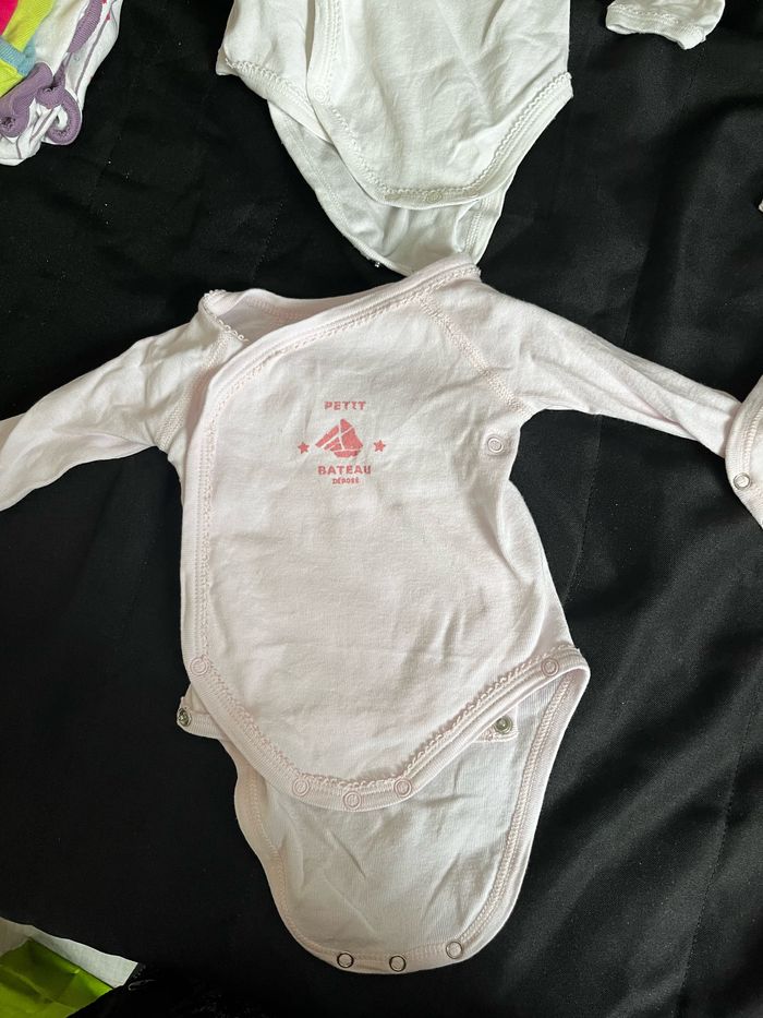 Lot 3 bodies manches longues - photo numéro 2