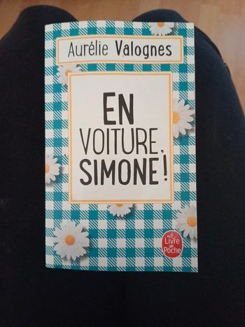 Livre en voiture Simone