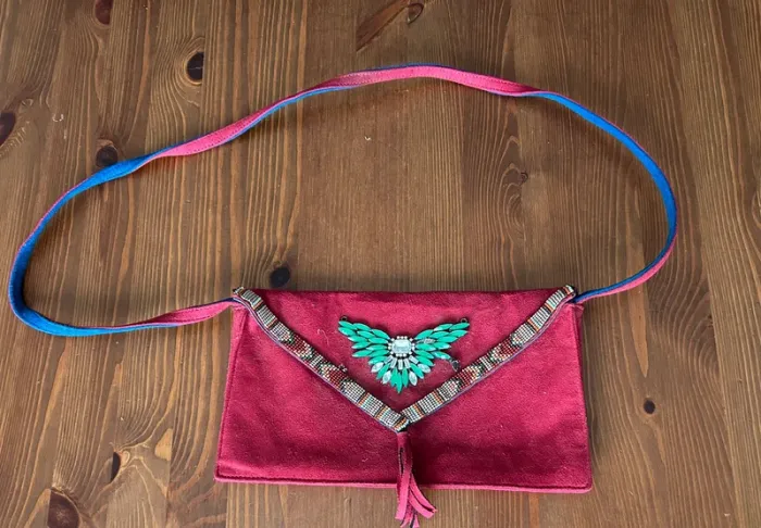 Petite pochette rouge
