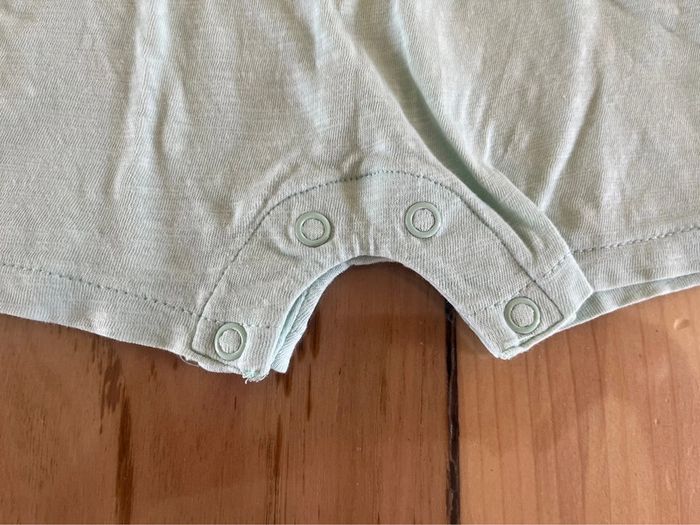 🌴 Combishort vert menthe Kiabi 6 mois garçon - photo numéro 4