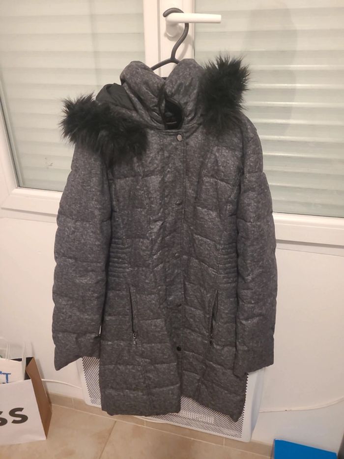 Doudoune grise taille 40 camaieu
