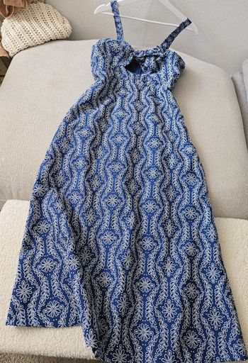 Robe brodée zara 