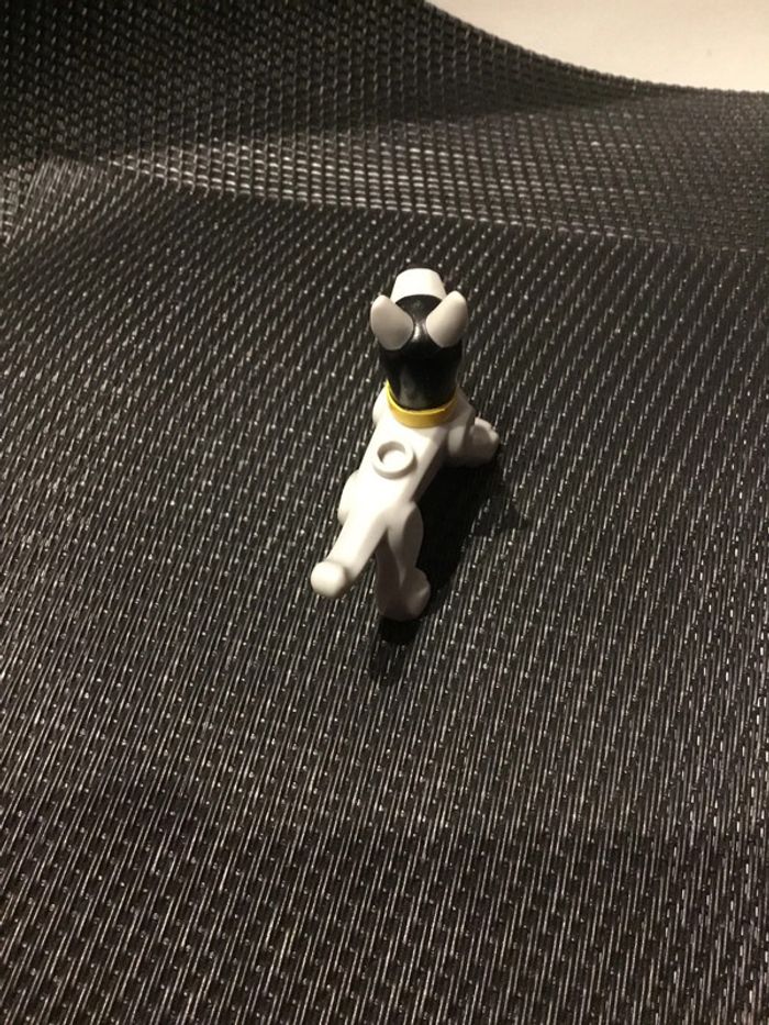 Lego DC comics minifigure Ace le Bat chien Batman 76110 mini figurine - photo numéro 4