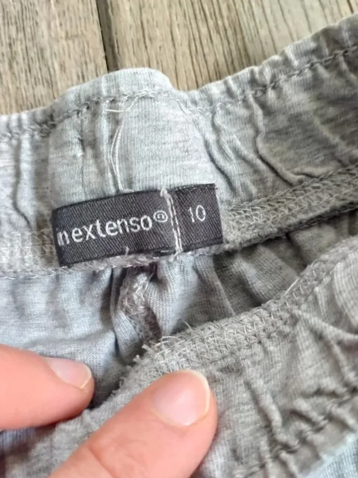 Gros lot de vêtements de sport pour fille 10 ans + donne chaussettes - photo numéro 16