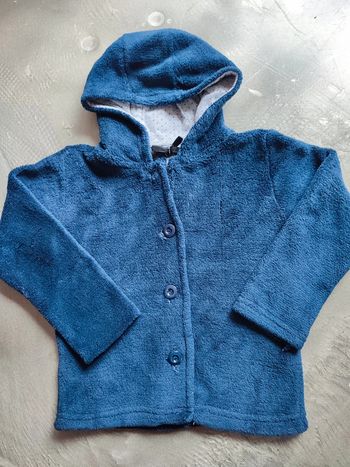 Veste/gilet à capuche pilou pilou 3 ans