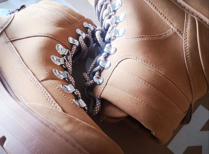 Chaussures T40 Bershka camel neuves - photo numéro 3