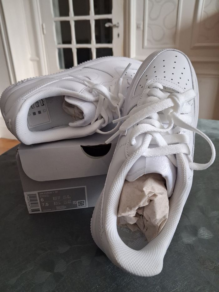 Basket AIR FORCE T 38,5