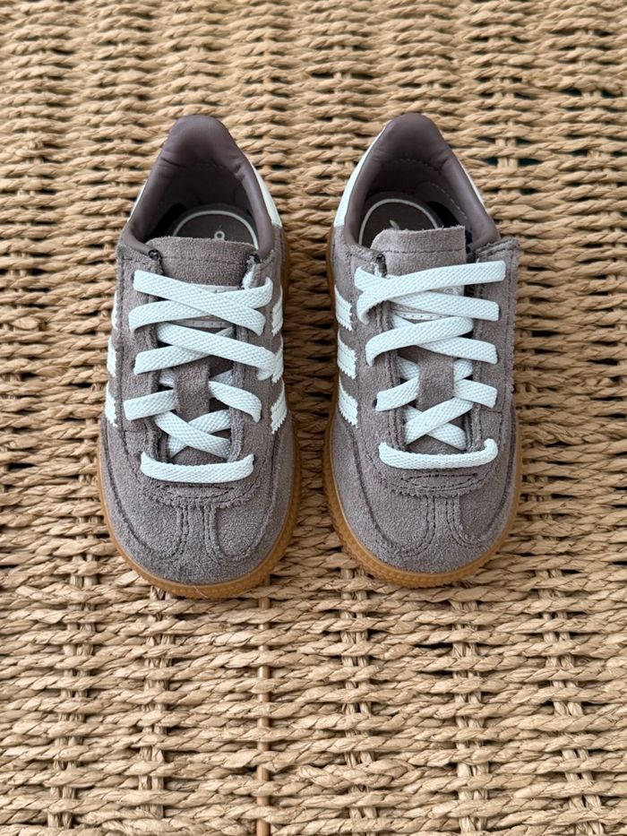 Adidas Spezial marron pointure 22 - photo numéro 2